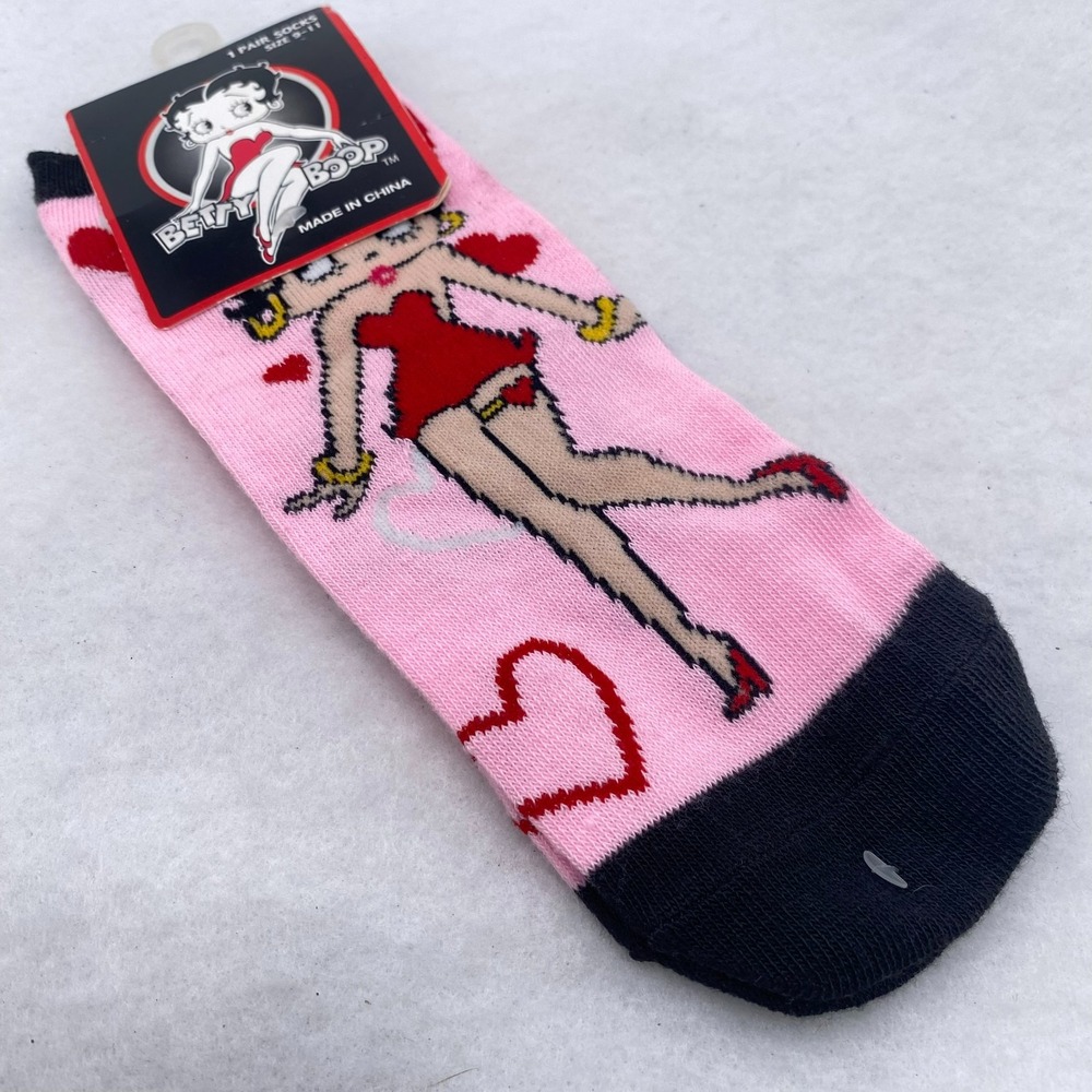 Betty Boop Pink Crew Socks Cartoon Hearts Novelty Unisex Size 9-11 New